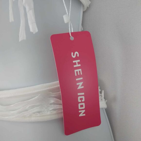 NWT Shein Icon White Fringe Cut Out Cropped Halter Top Women's Size US 6 Medium - Picture 8 of 13